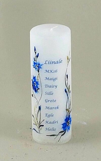 A hand-painted candle with the dedication and names of the graduates for a teacher or kindergarten teacher.  A beautiful thank you gift.  Estonian handcraft