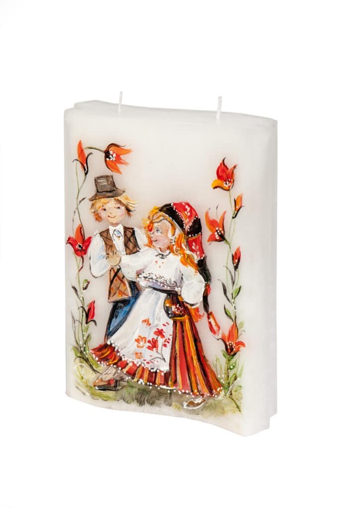 Book-shape 2 wick handpainted candle “Folk dancers”