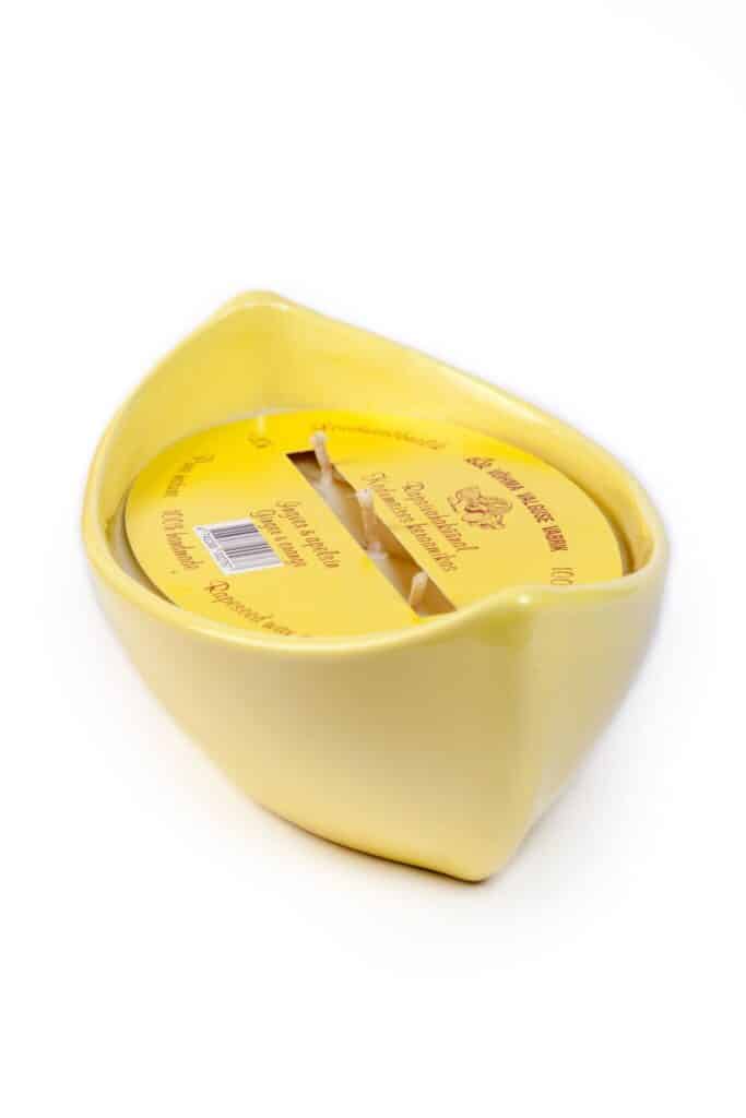 Rapeseed wax candle in ceramic boat 