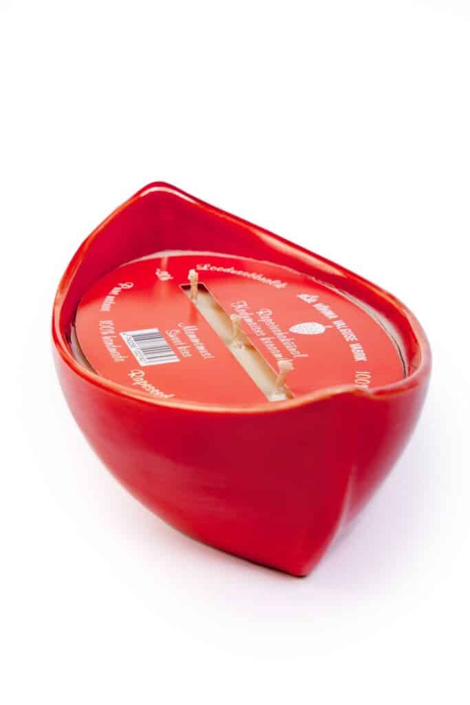 Rapeseed wax candle in ceramic boat  