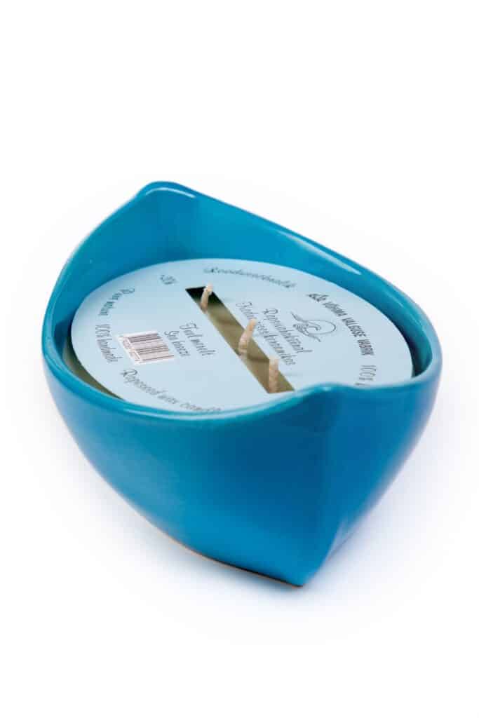 Rapeseed wax candle in ceramic boat  