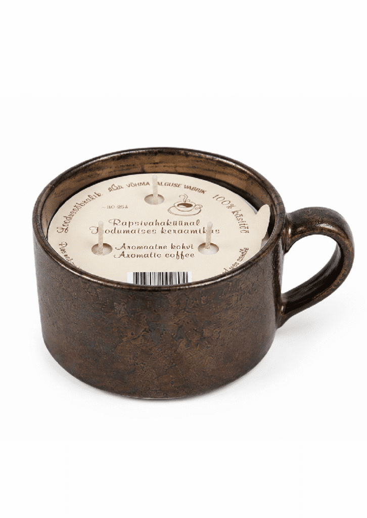 Rapeseed wax candle in a vintage ceramic mug
