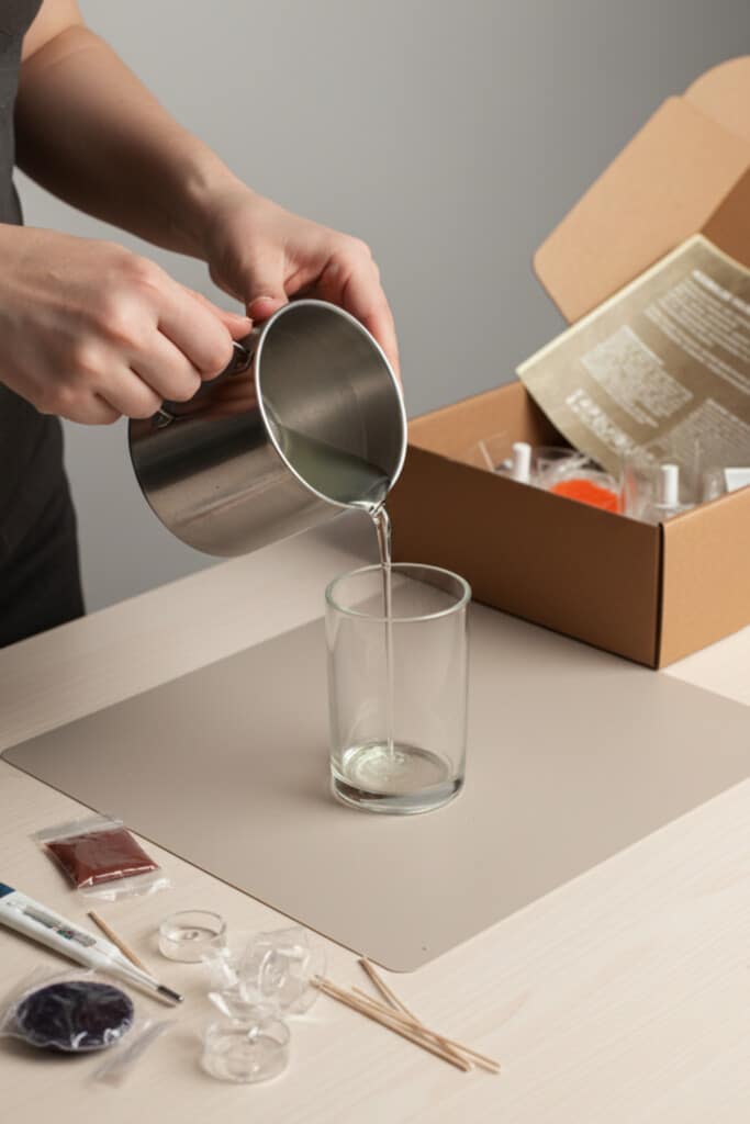 Küünalde valmistamise komplekt 300g rapsivaha