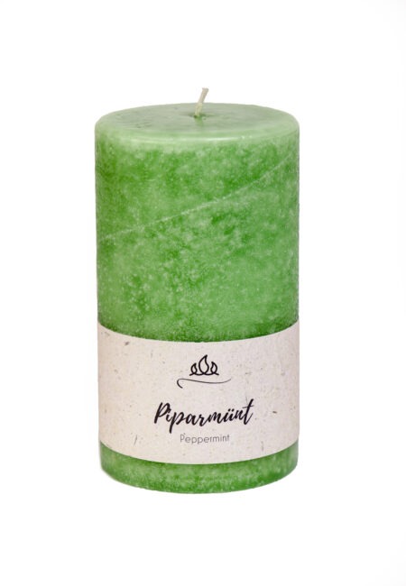 Scented candle Peppermint  Aroma of  freshly picked home garden peppermint. Very refreshing.