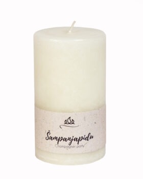 Scented candle Champagne party  The sweet and fruity aroma of bubbling champagne.  Coloured through scented candle. White.