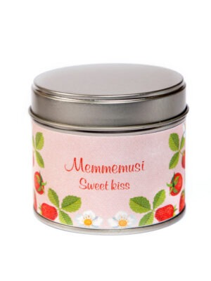 Scented travel tin candle "Sweet kiss" võhma Valgusevabrik handmade