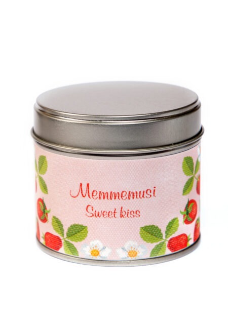 Scented travel tin candle "Sweet kiss" võhma Valgusevabrik handmade