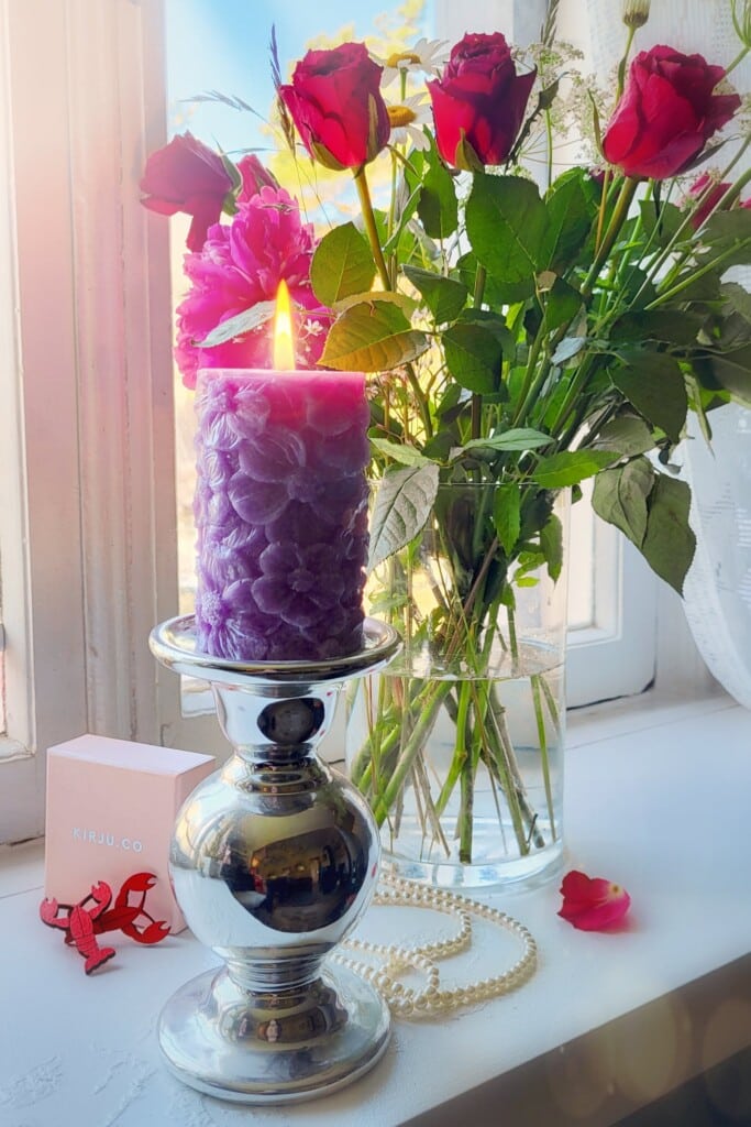 Scented Candle With Floral Pattern